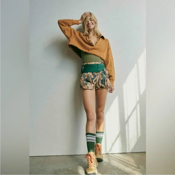 Free People Movement The Way Home Print Active Shorts Floral Black Combo Medium - Picture 11 of 11